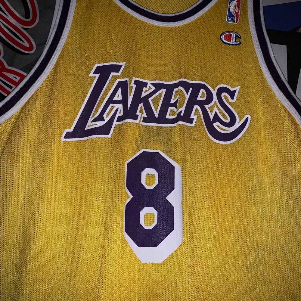 VINTAGE KOBE BRYANT CHAMPION JERSEY - Picture 3 of 6